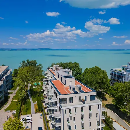 Lakefront - Pool & Panorama Siofok