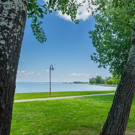 Lakefront - Pool & Panorama *