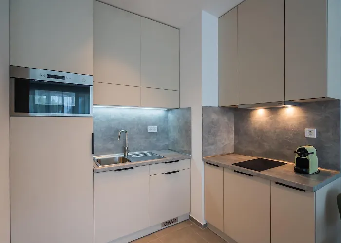 Lakefront - Pool & Panorama Daire Siofok