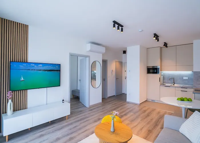 Lakefront - Pool & Panorama * Siofok