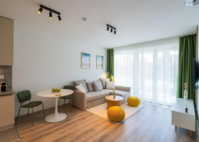 Lakefront - Pool & Panorama Daire