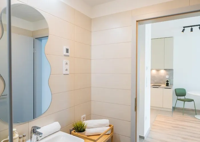 Daire Lakefront - Pool & Panorama *