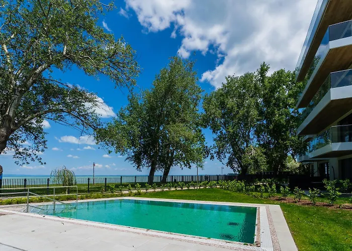 Lägenhet Lakefront - Pool & Panorama Siófok